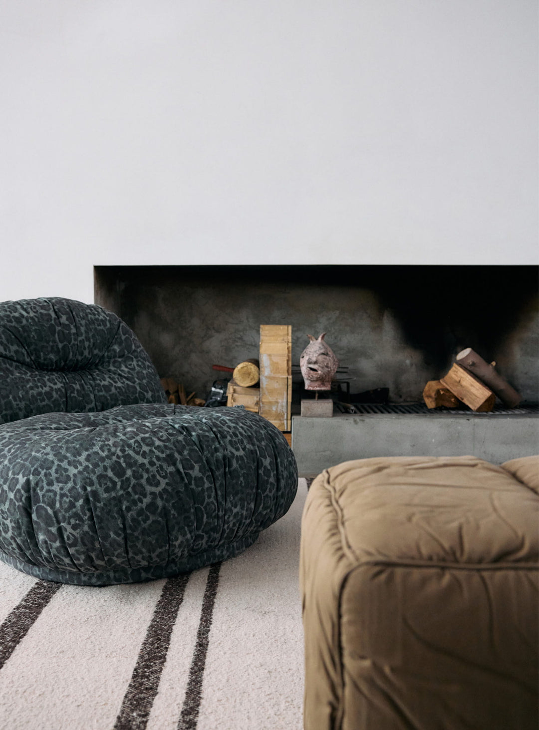 Fauteuil Meloa HKliving : esthétique, confort et durabilité dans une seule pièce. panther