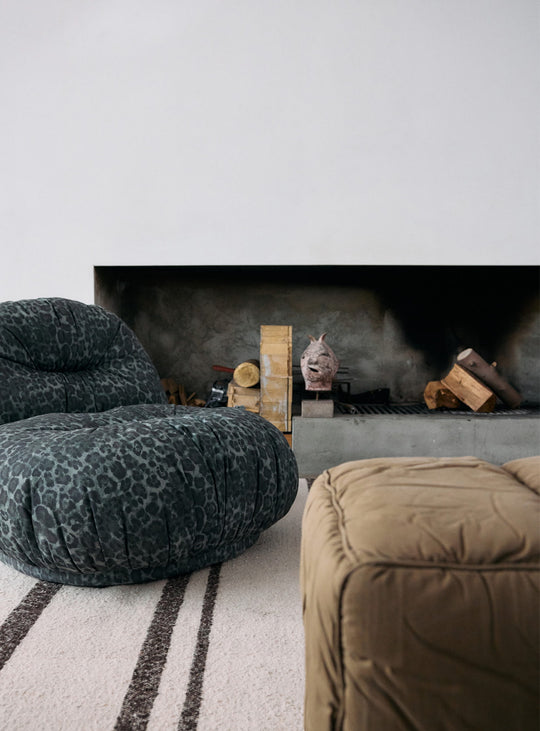 Fauteuil Meloa HKliving : esthétique, confort et durabilité dans une seule pièce. panther