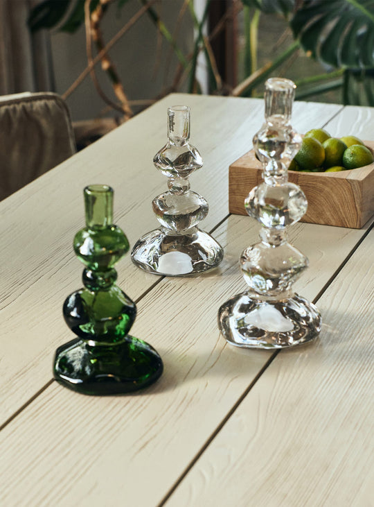 Bougeoir Sikkema HKliving en verre massif, disponible en Emerald et Crystal.