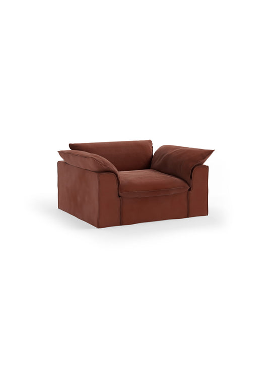 Fauteuil HKliving Nomad : une assise généreuse et enveloppante entre fauteuil cocon et loveseat. magnolia