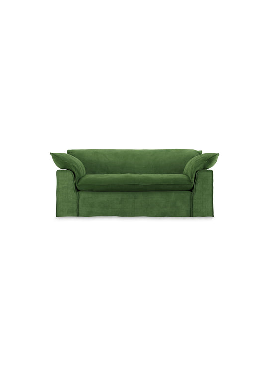 Sofa HKliving Nomad : une assise profonde dans un format compact pensé pour deux. vert