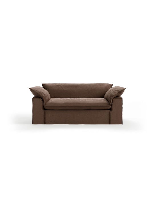 Sofa HKliving Nomad : un canapé compact et confortable avec housse amovible pour un entretien simplifié. quicksand