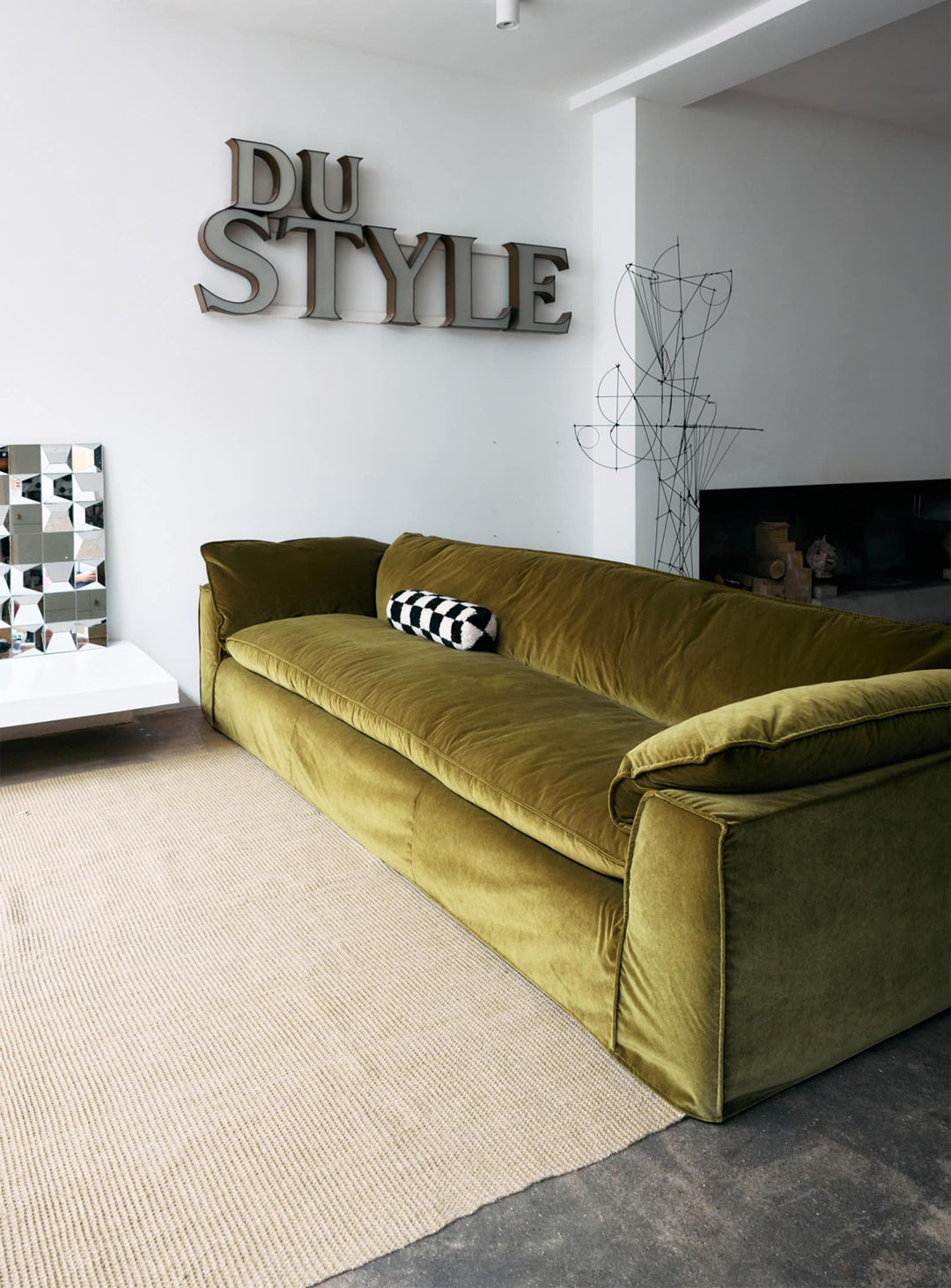 Sofa HKliving Nomad : une assise généreuse avec housse amovible pratique. olive