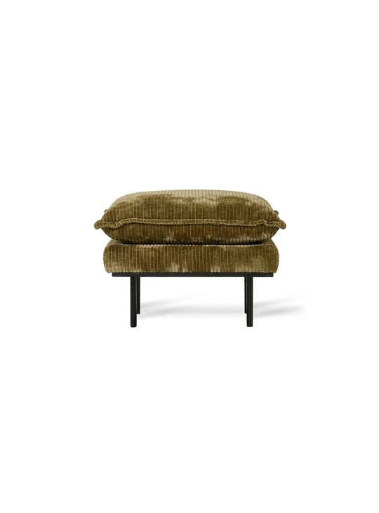 Élégance et confort à vos pieds avec l’ottoman Retro signé HKliving. Or vieilli.