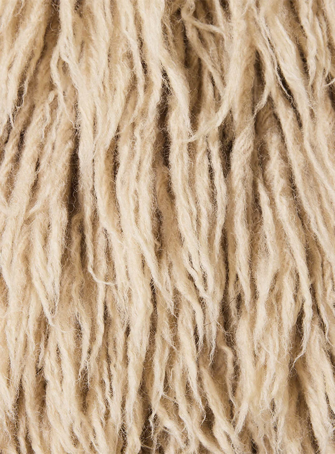 Pouf Shabby HKliving, une pièce compacte au poil long pour ajouter texture, confort et personnalité à votre intérieur. beige