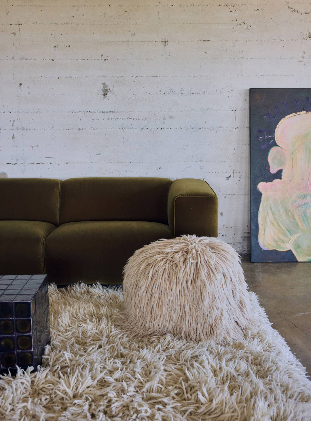 Pouf Shabby HKliving, un pouf beige texturé qui apporte relief et douceur à un intérieur scandinave ou bohème. beige