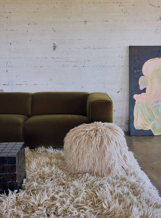 Pouf Shabby HKliving, un pouf beige texturé qui apporte relief et douceur à un intérieur scandinave ou bohème. beige
