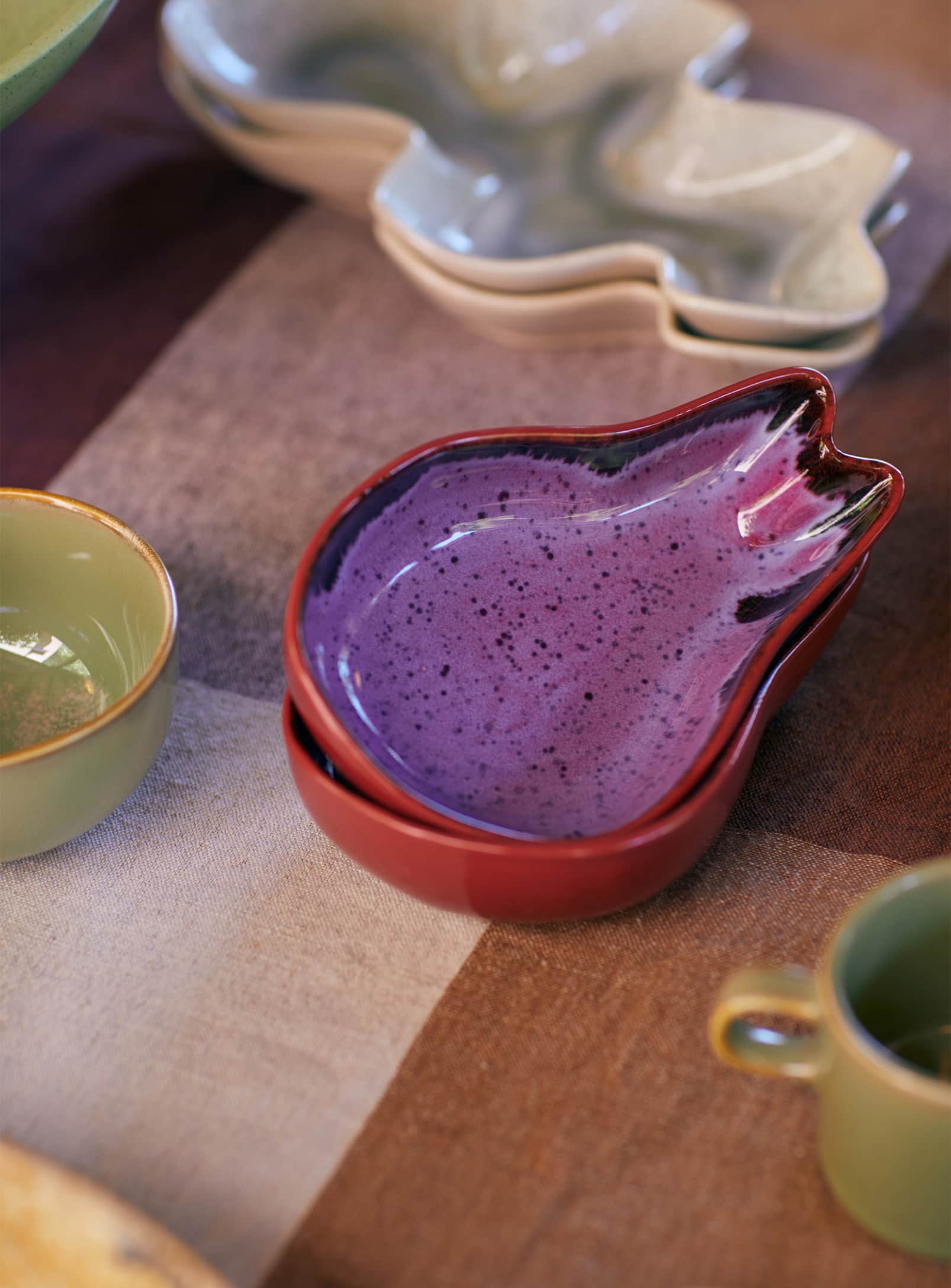 Shell: Stoneware tapas bowl - HKliving – Nüspace