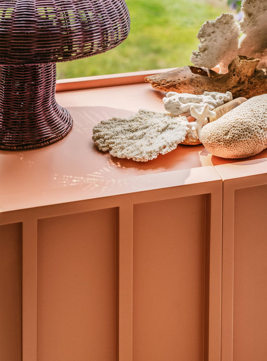 Buffet 2 portes Sixta HKliving : un meuble contemporain idéal pour salon, salle à manger ou chambre. blush