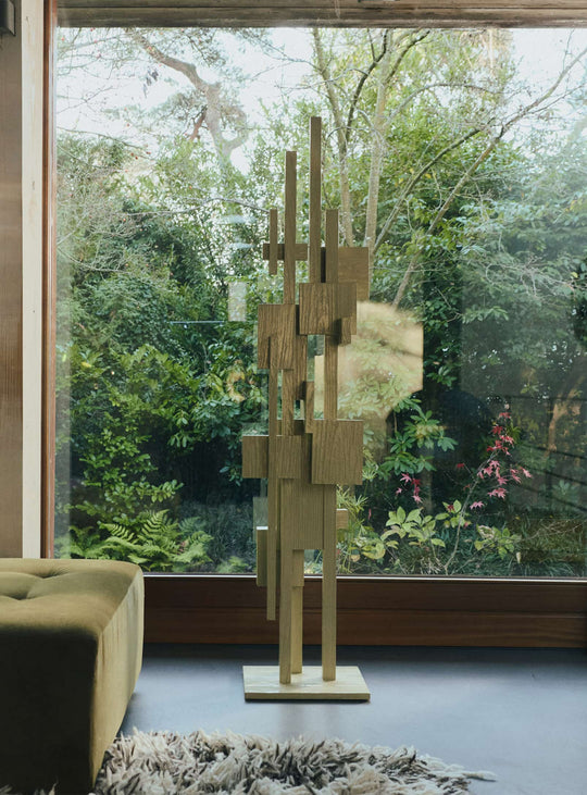 Sculpture Skyscraper HKliving : une pièce architecturale au design contemporain audacieux. pistache