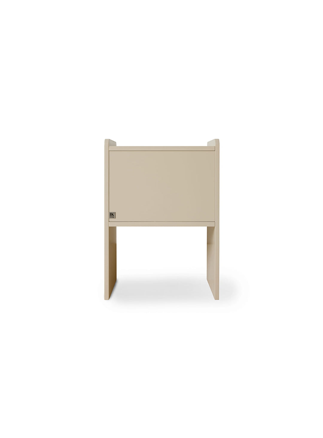 Table de chevet Space de HKliving, style vintage revisité et fonctionnel. creme