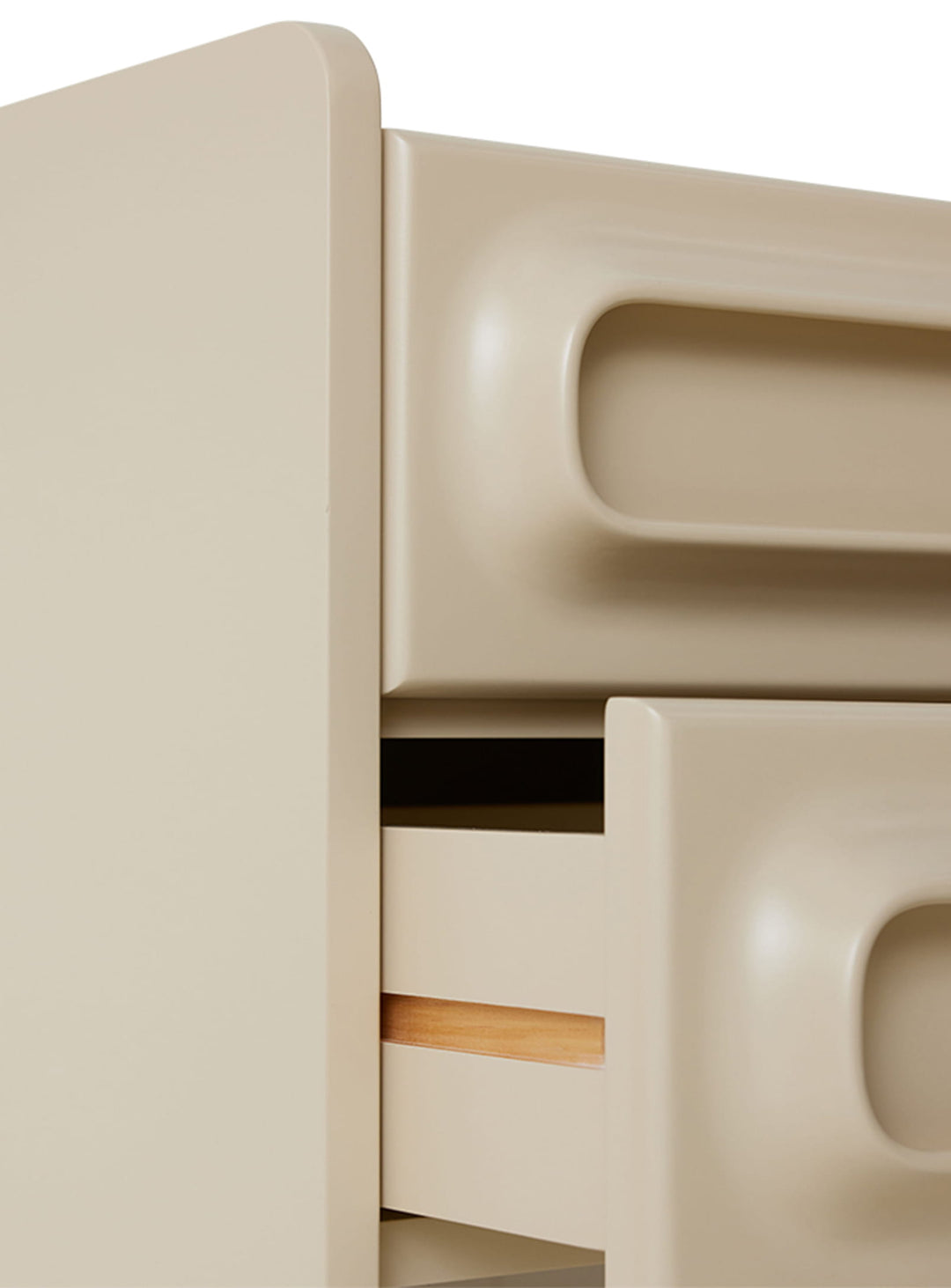 Table de chevet Space de HKliving, idéale pour une chambre contemporaine. creme