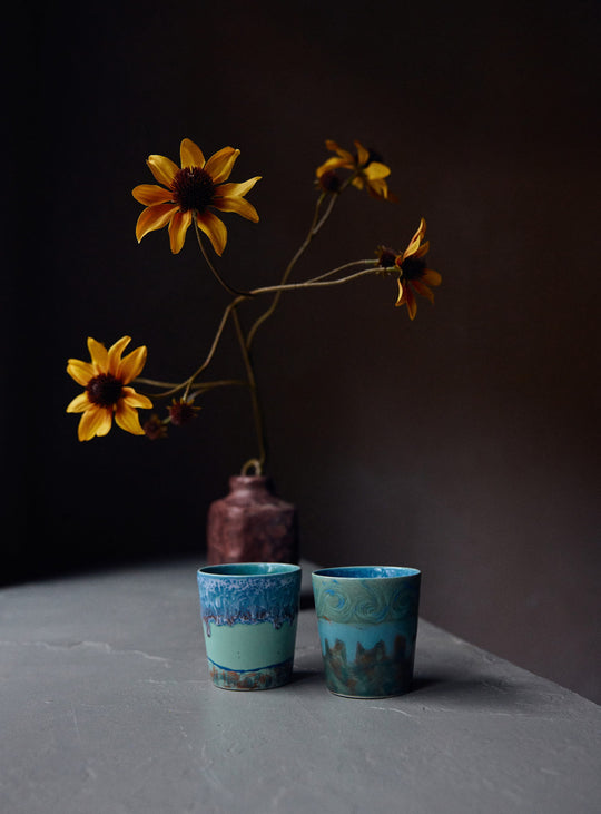 Tasses à café Van Gogh 70s Ceramics HKliving en grès, une pause artistique aux couleurs inspirées du maître néerlandais. Autoportrait