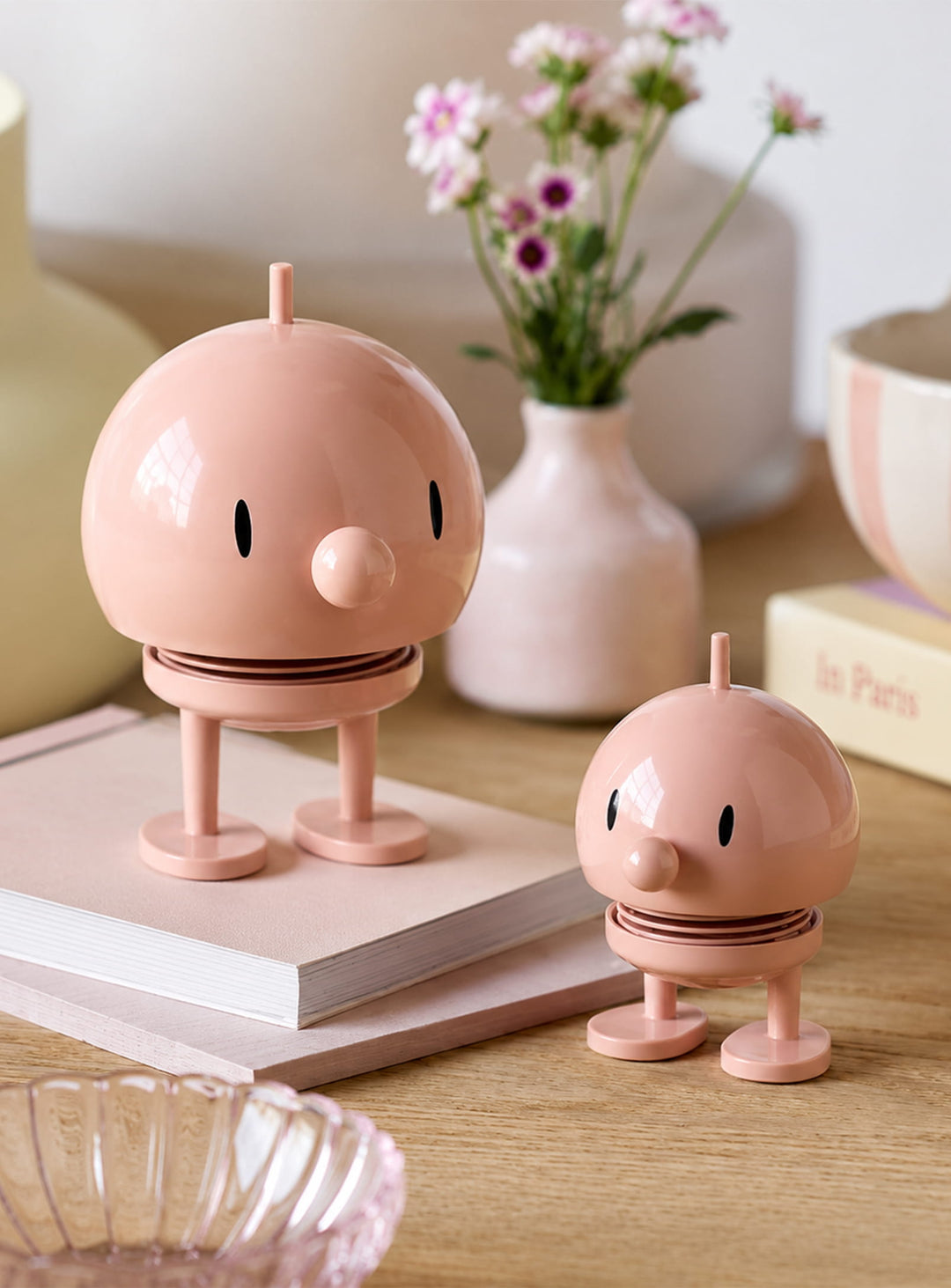 Figurine Bumble Hoptimist, décoration design danoise coloris melon. M