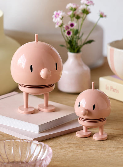 Figurine Bumble Hoptimist, décoration design danoise coloris melon. M