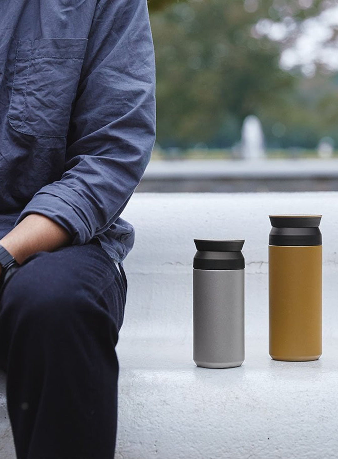 TRAVEL TUMBLER KINTO, qualité durable et design minimaliste. coyote