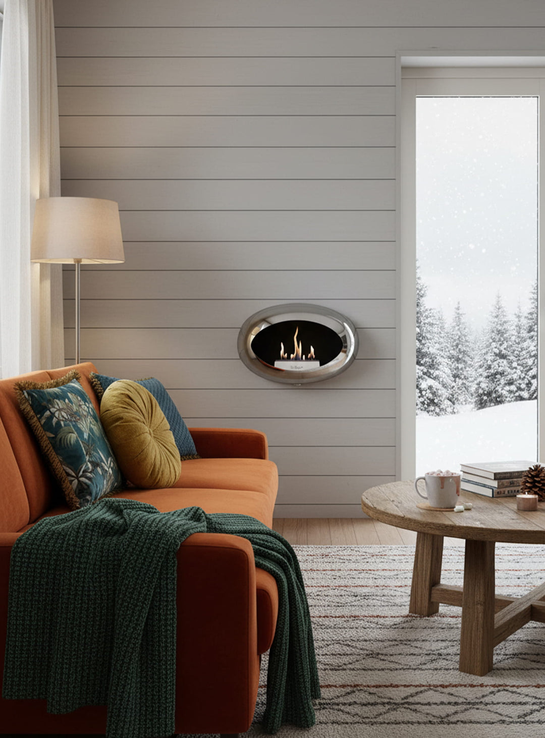 Foyer design Le Feu Wall Dome : feu mural et reflets argentés.