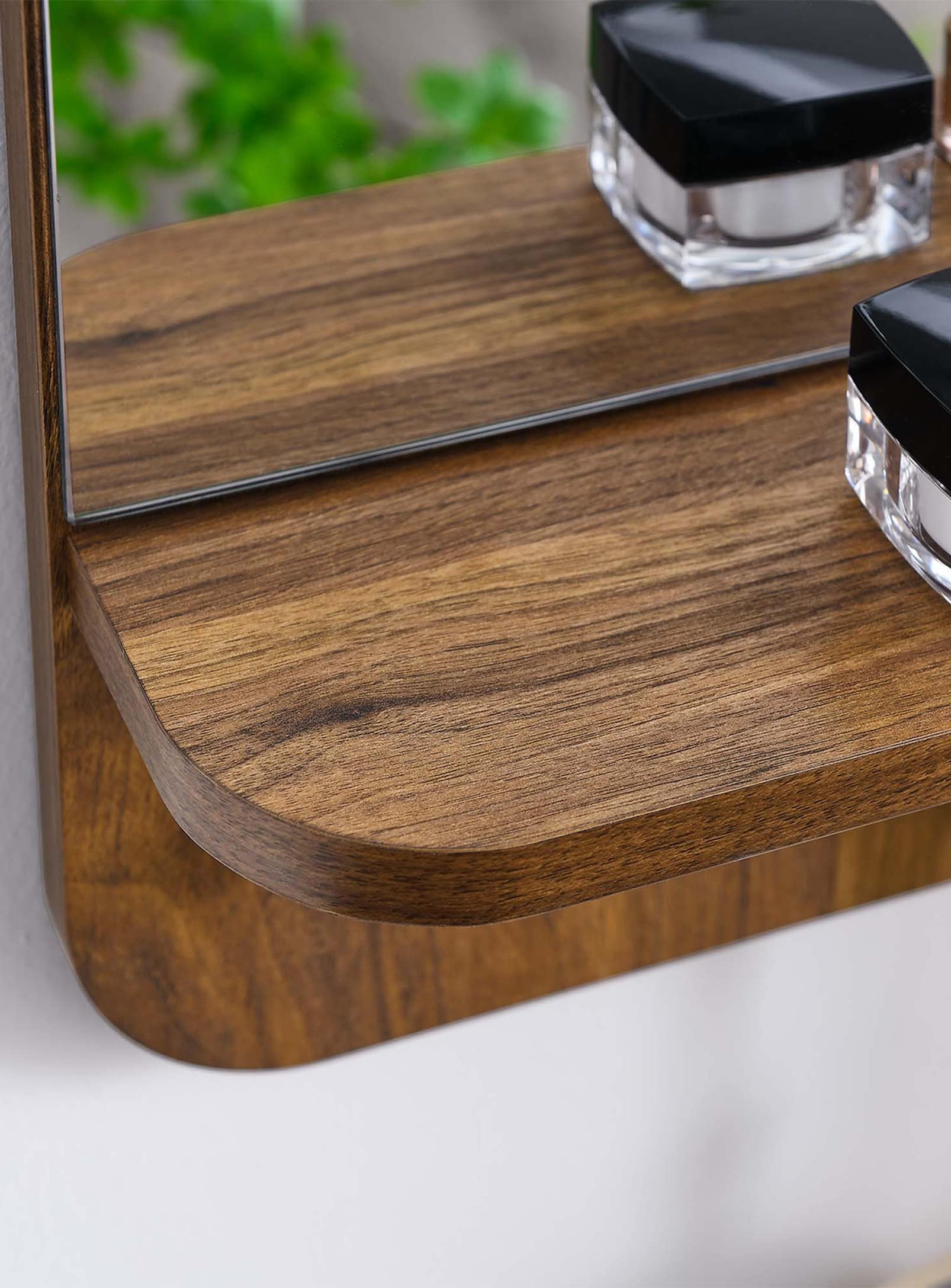 Lumina: Wooden mirror with shelf and hooks – Nüspace