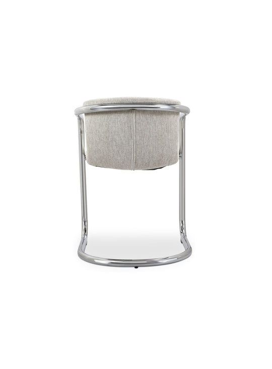 Craquez pour la chaise à dîner Freeman, pratique, chic et conviviale.