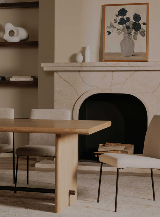 Moe’s Home Madison : table de salle à manger conviviale et intemporelle.