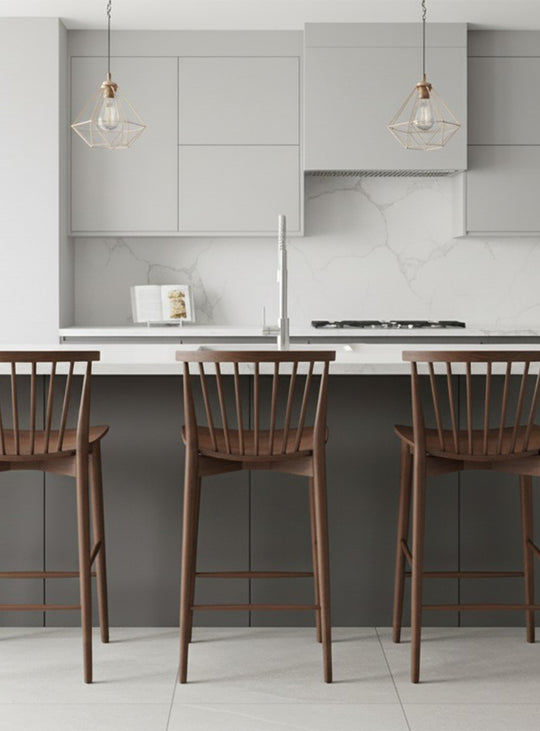 Tabouret de comptoir Marley de Moe’s Home : élégance en noyer massif. Noyer.