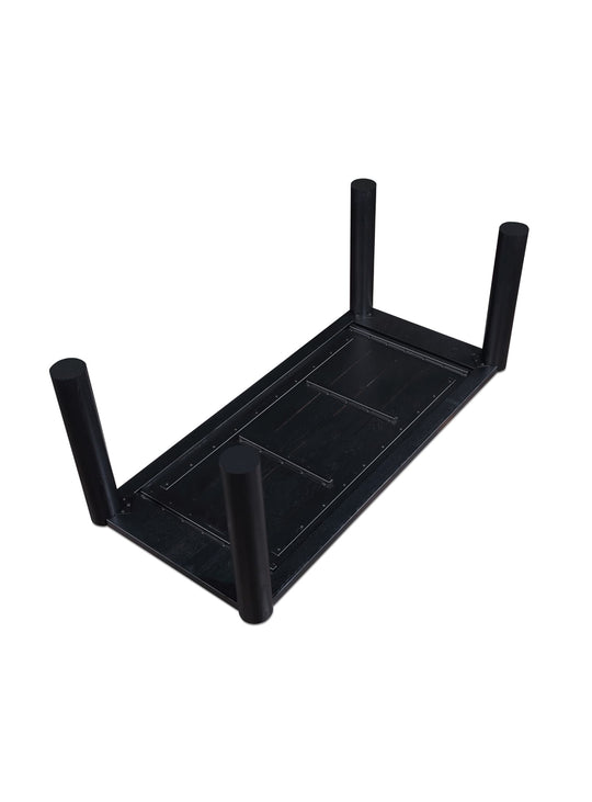 La table à dîner Post de Moe's Home : parfaite pour créer des moments de partage. Noir.