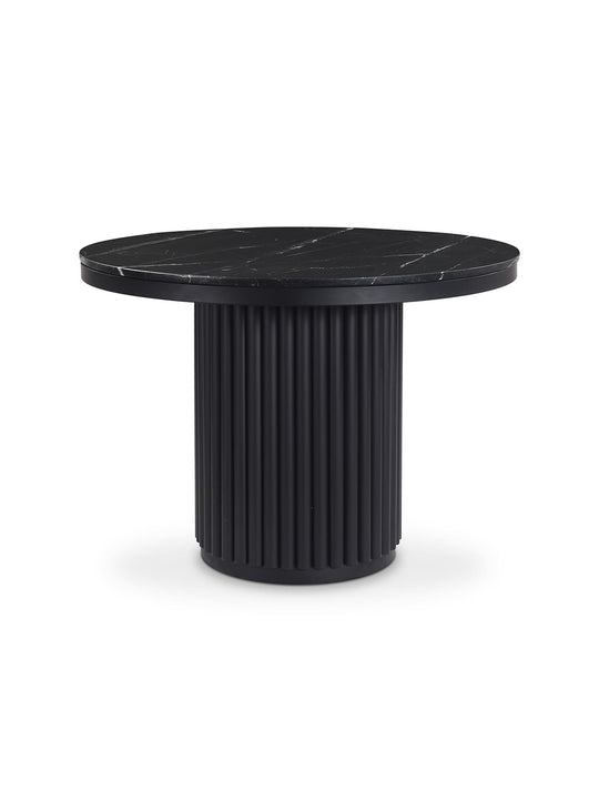 Élégance et modernité définissent la table à dîner ronde Tower de Moe's Home.