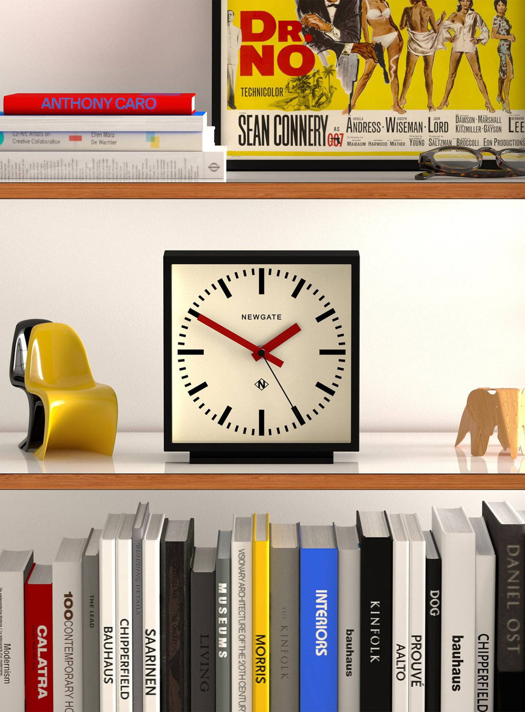 Horloge Amp Mantel par Newgate : mariage de tradition et modernité, design carré et sobre.