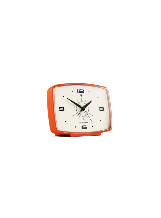 Réveil Brooklyn Newgate : réveil design rétro, silencieux et élégant. orange et crème