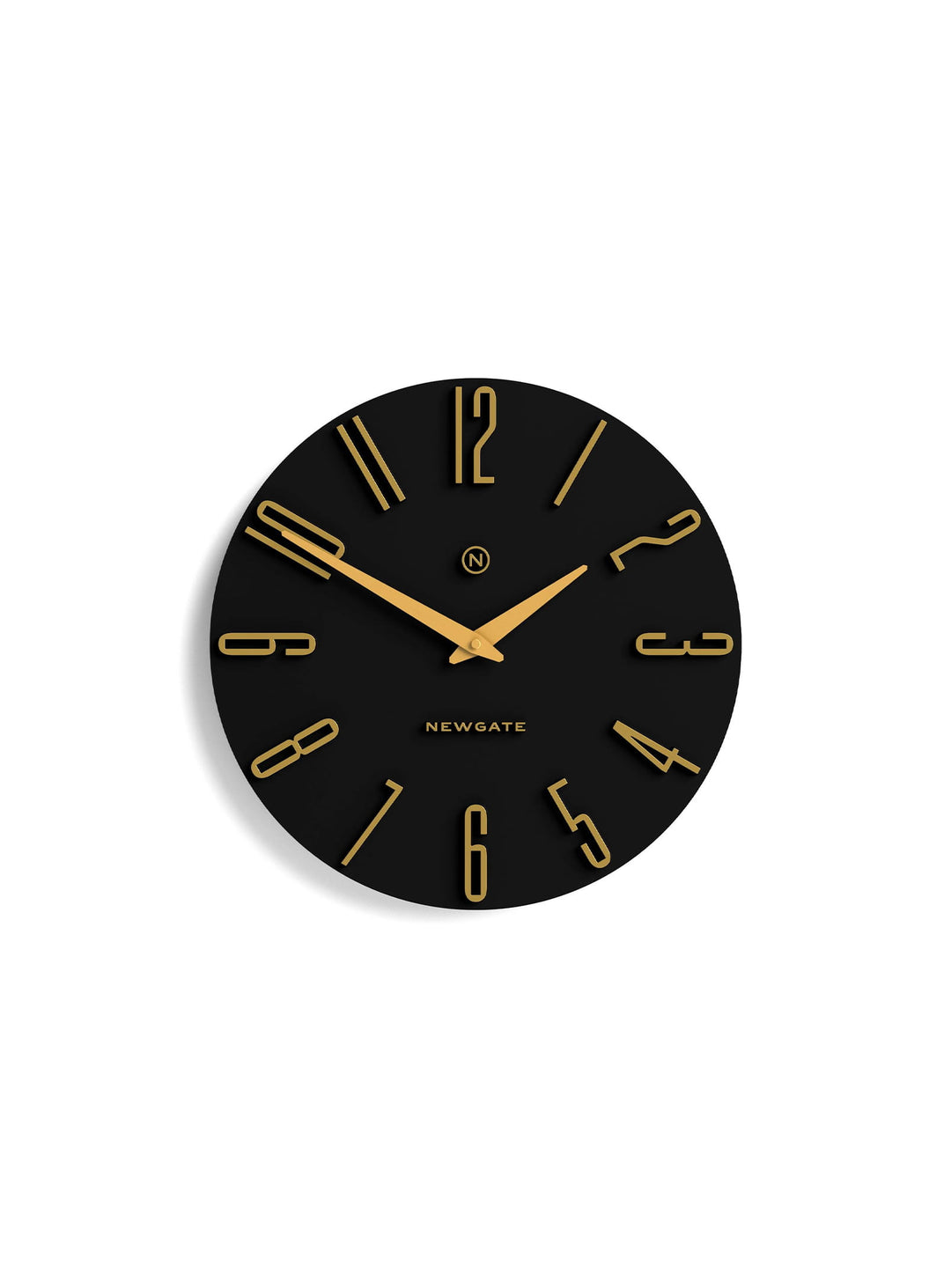 Horloge murale Empire State Newgate : horloge moderne, chiffres 3D et style chic.