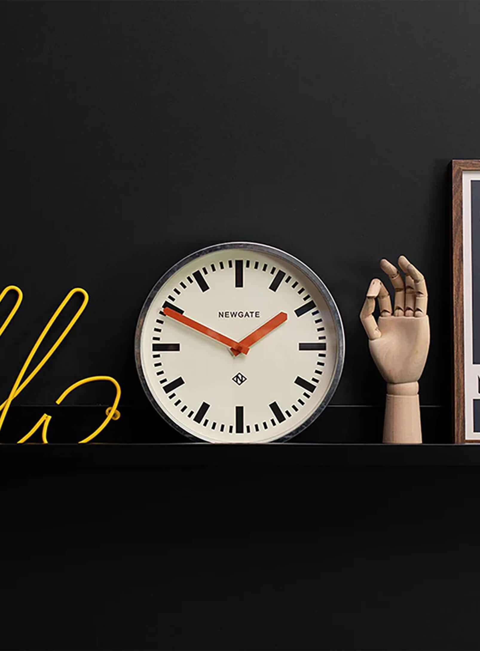 The Luggage, Wall Clocks by Newgate – Nüspace