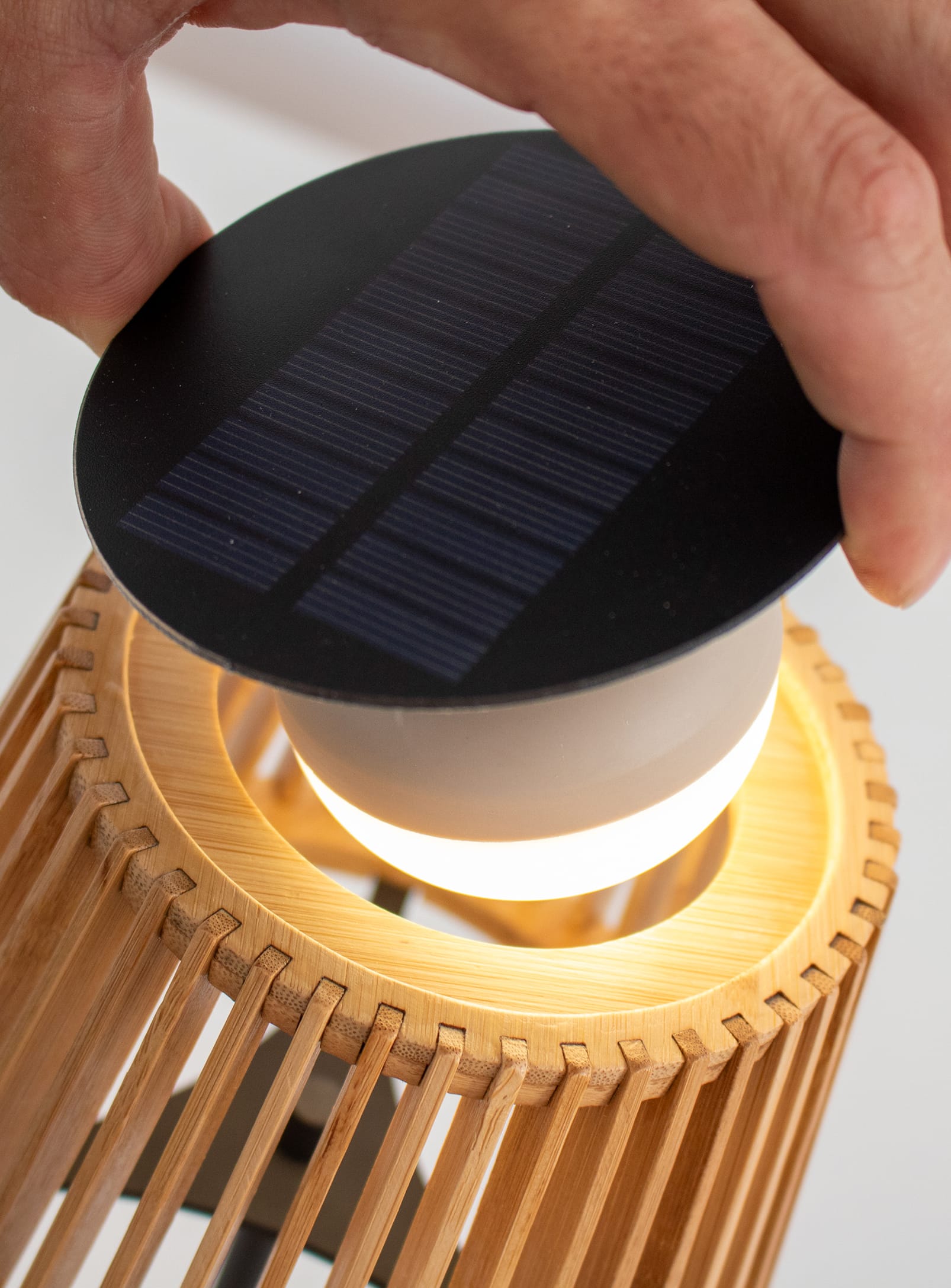 Okinawa: Solar Table Lamp - Newgarden – Nüspace