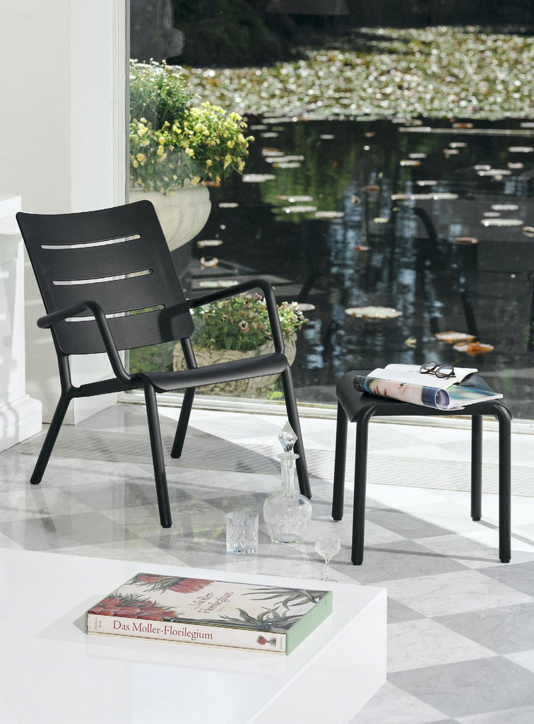 テーブル・チェア・ハンモック TOOU Outo Lounge Chair with Arms テーブル・チェア・ハンモック TOOU Outo Lounge Chair with Arms OUTO