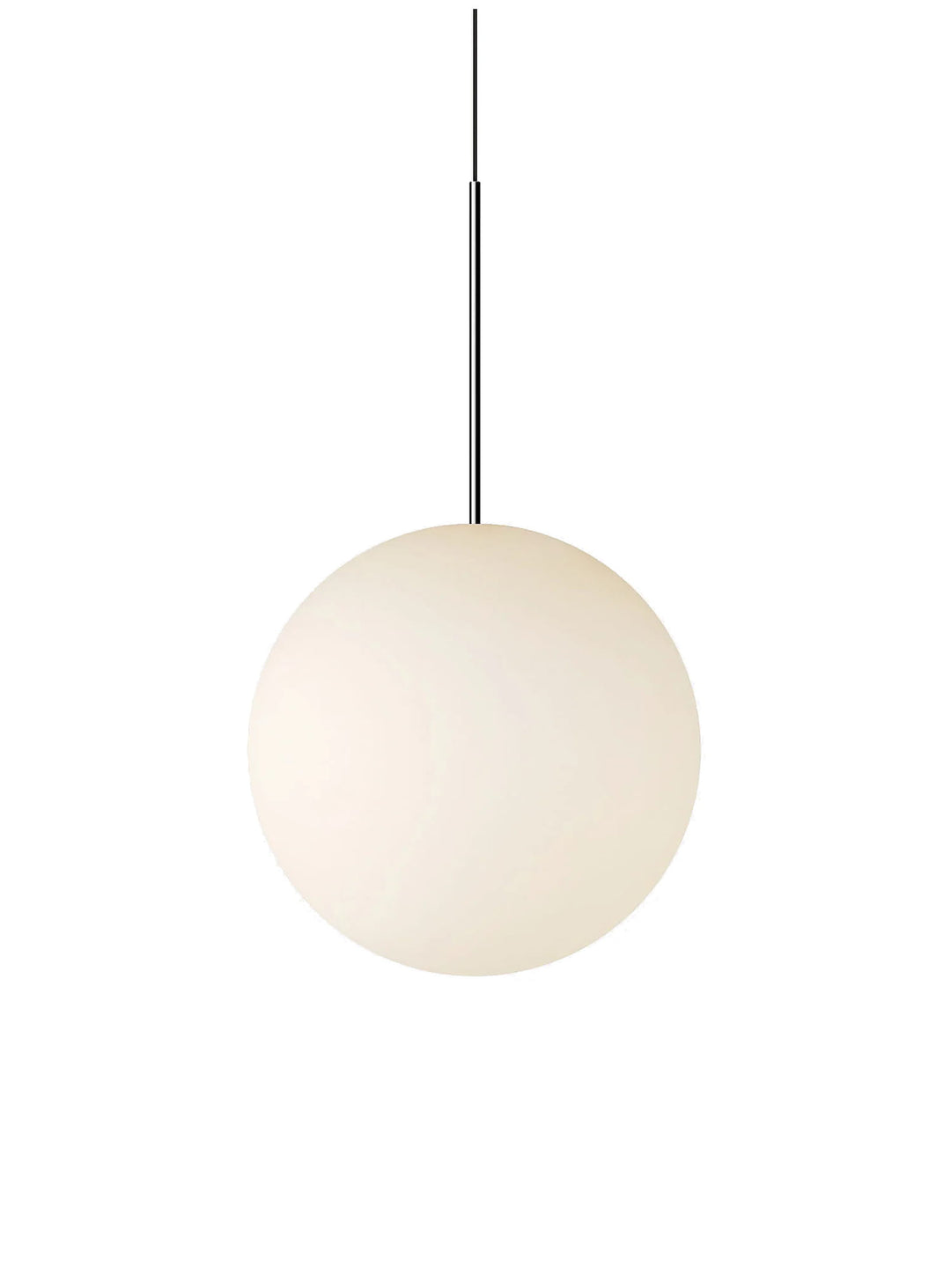 La lampe suspendue Bola Sphere de Pablo Designs habille vos espaces avec un éclairage élégant et équilibré. metal