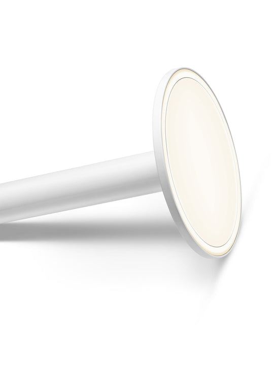 Lampe suspendue Cielo XL de Pablo Designs : un design fin et élégant offrant un éclairage puissant de 1200 lumens. blanc