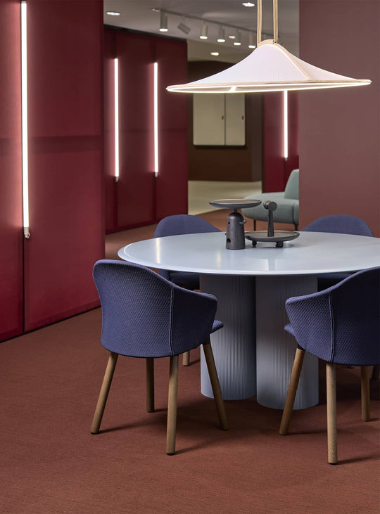 Choisissez la lampe suspendue Pantaya de Pablo Designs, disponible en graphite, sable, olive et rouille. sable, 39