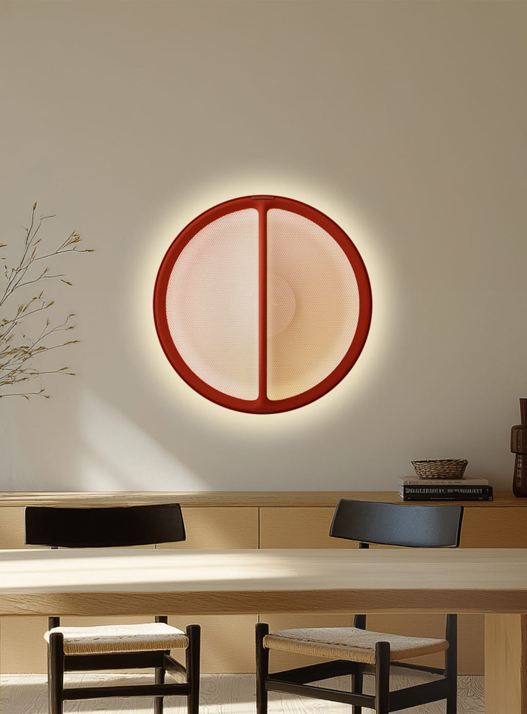 Découvrez l'applique murale Pantaya de Pablo Designs, un luminaire LED sculptural en maille tricotée 3D. rouille