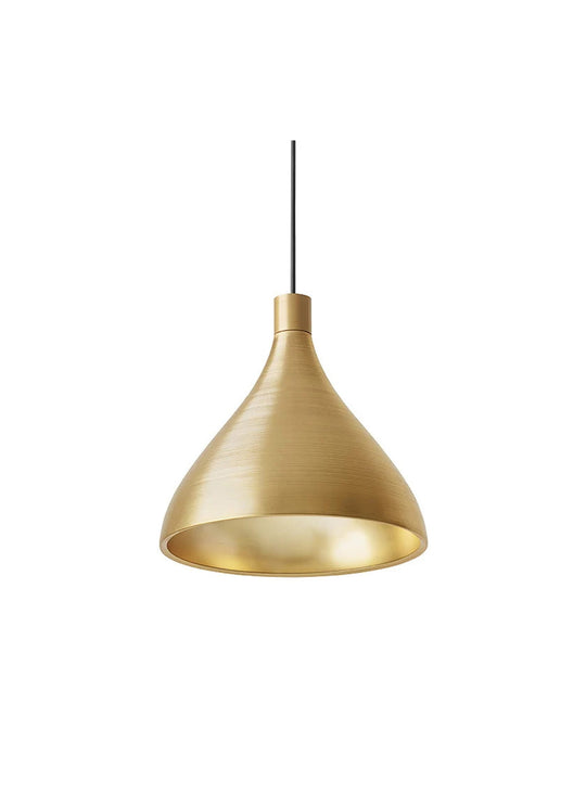 Lampe suspendue Swell Medium de Pablo Designs en aluminium filé au design contemporain et minimaliste. laiton
