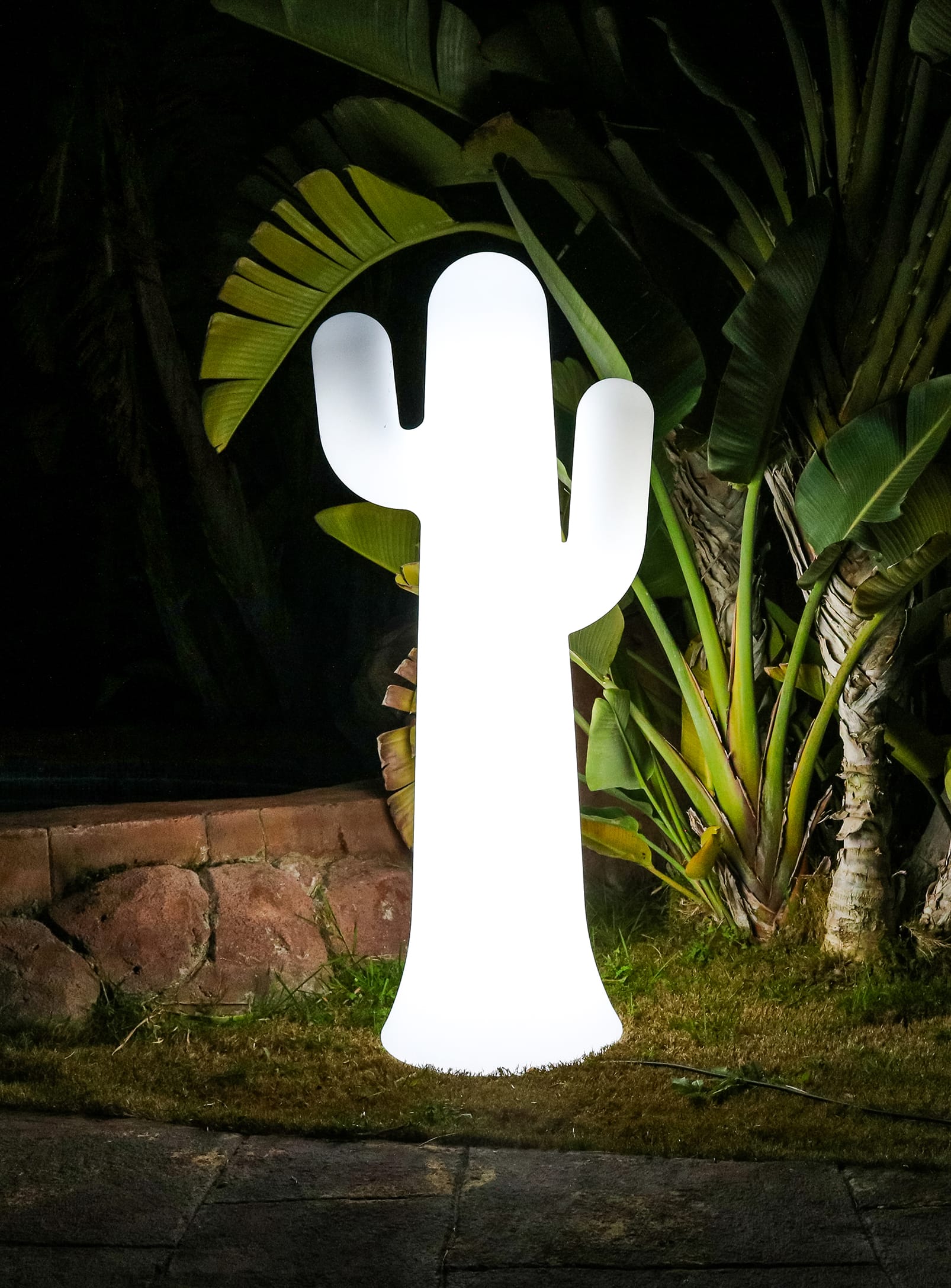 Pancho: Cactus Floor Lamp - Newgarden – Nüspace