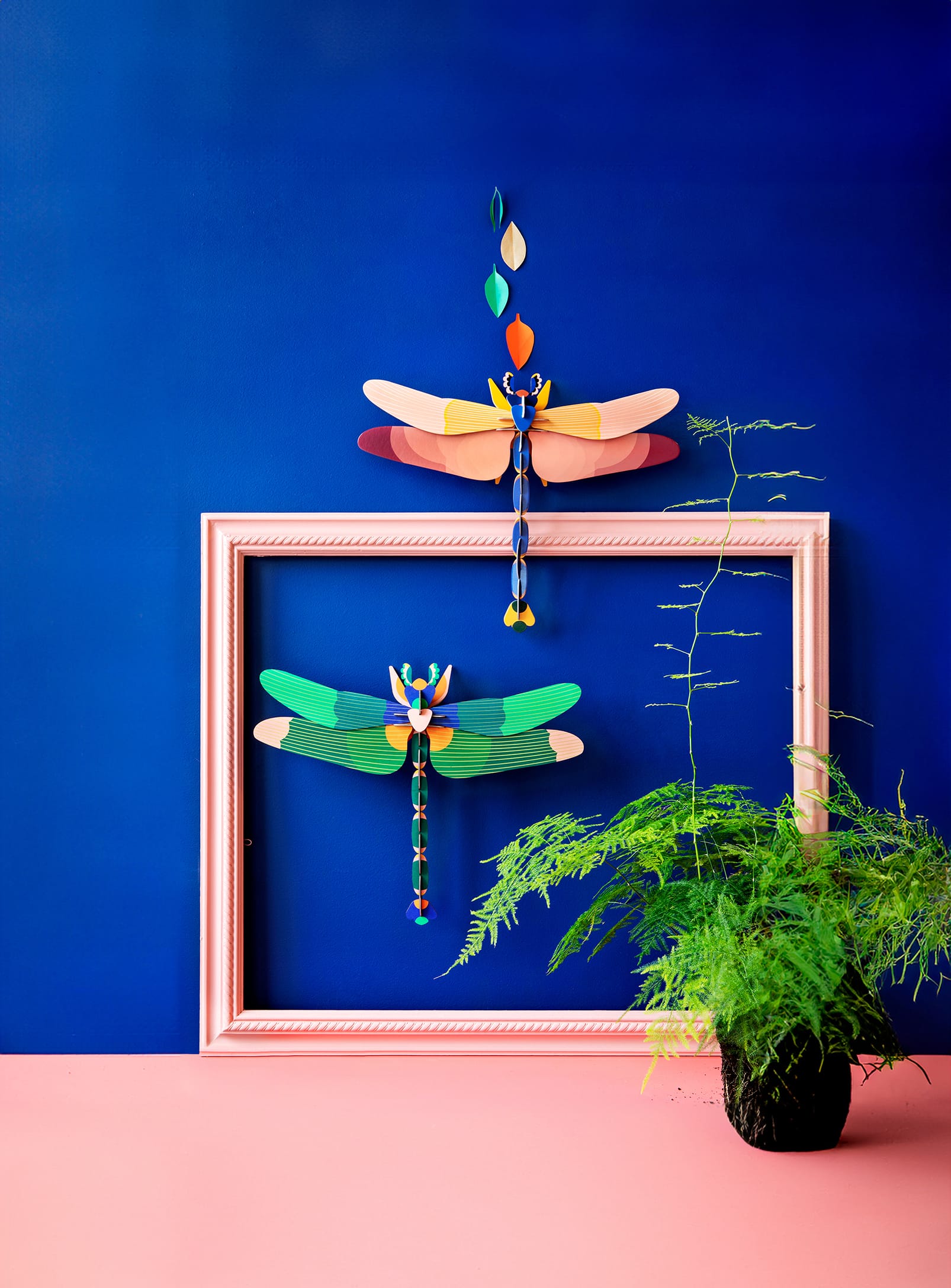 Pink Dragonfly, cardboard wall decoration by Studio Roof – Nüspace