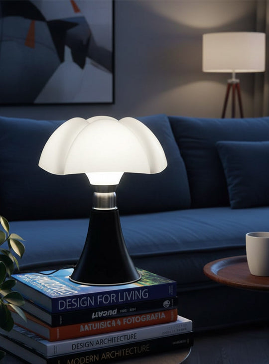Lampe de table Pipistrello LED, icône du design au style intemporel. noir