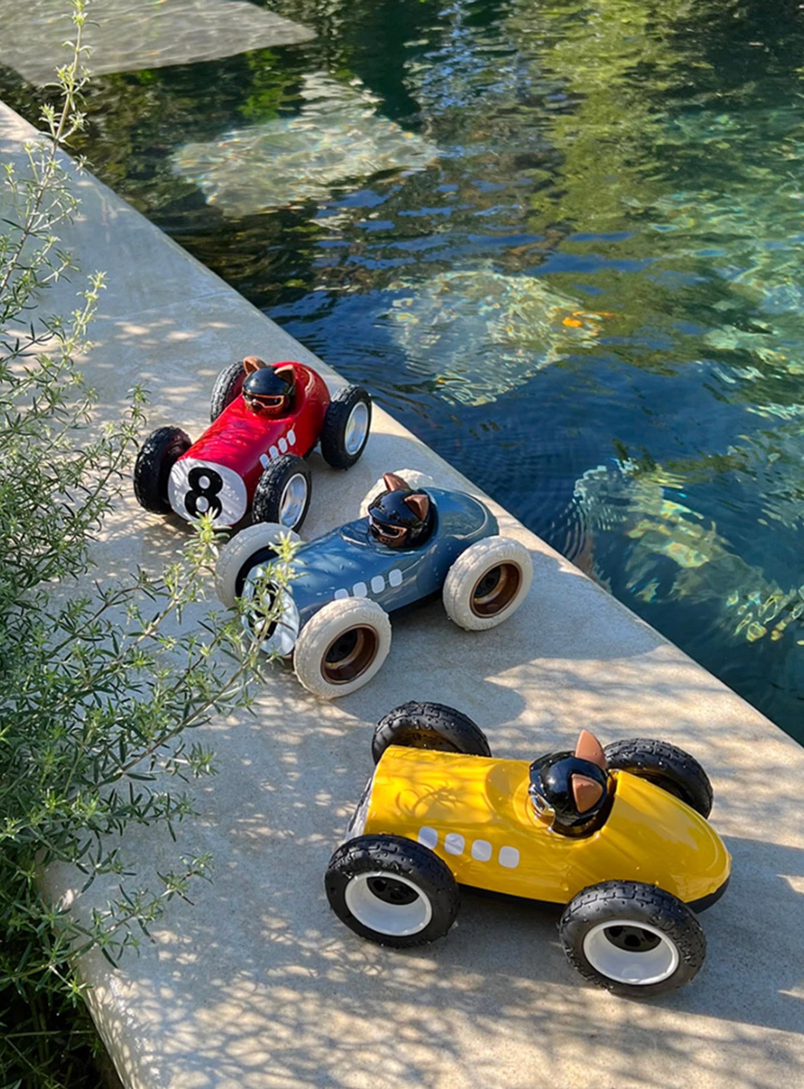 Egg, toy cars by Playforever – Nüspace