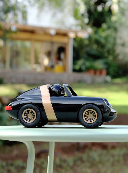 Voiture Luft Playforever : durabilité, douceur de roulement et style. Crow