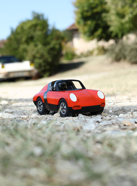 Voiture design Luft Playforever : esprit Porsche et look raffiné. Biba.