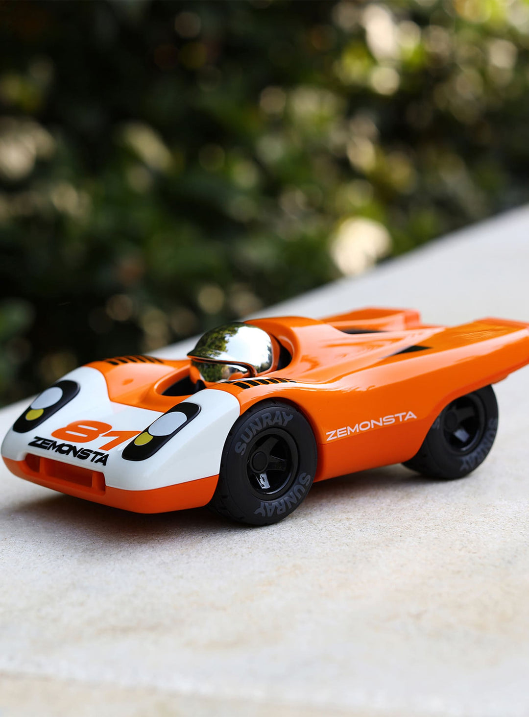 Jouet voiture Zemonsta Playforever : style brutal et performance. egon