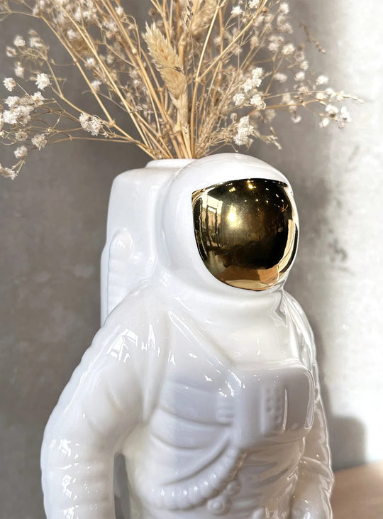 Vase Starman Seletti : une pièce décorative inspirée de l'exploration spatiale.