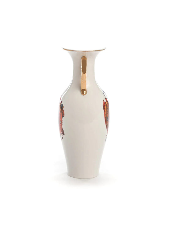 Vase Hybrid Adelma de Seletti, design contemporain inspiré des traditions.