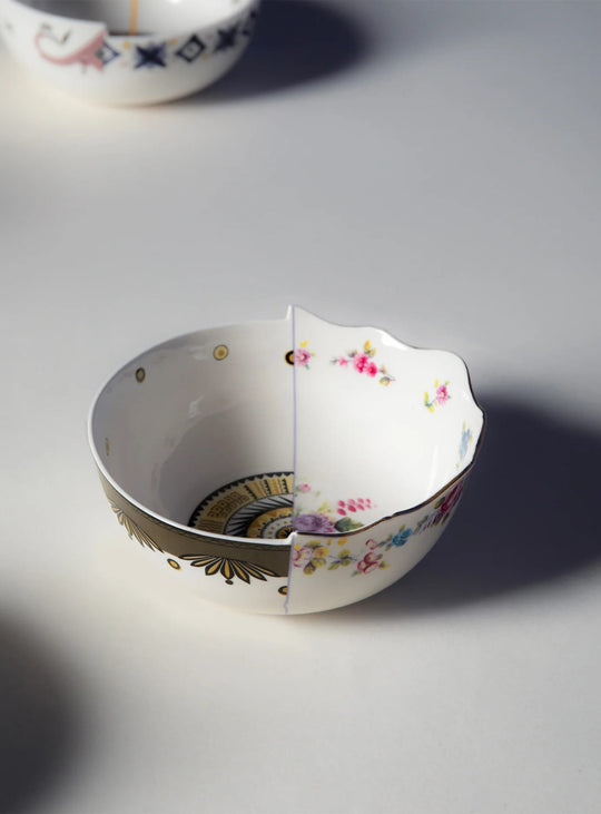 Bol Hybrid Seletti : des motifs raffinés pour une table pleine de caractère. saycal