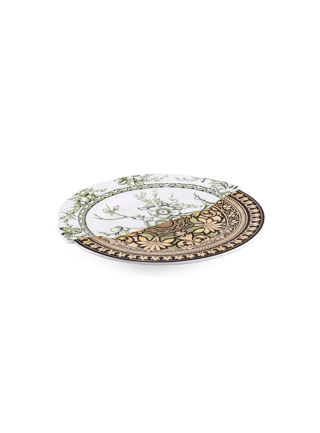 Assiette plate Hybrid Seletti : une porcelaine élégante aux motifs culturels uniques. milta