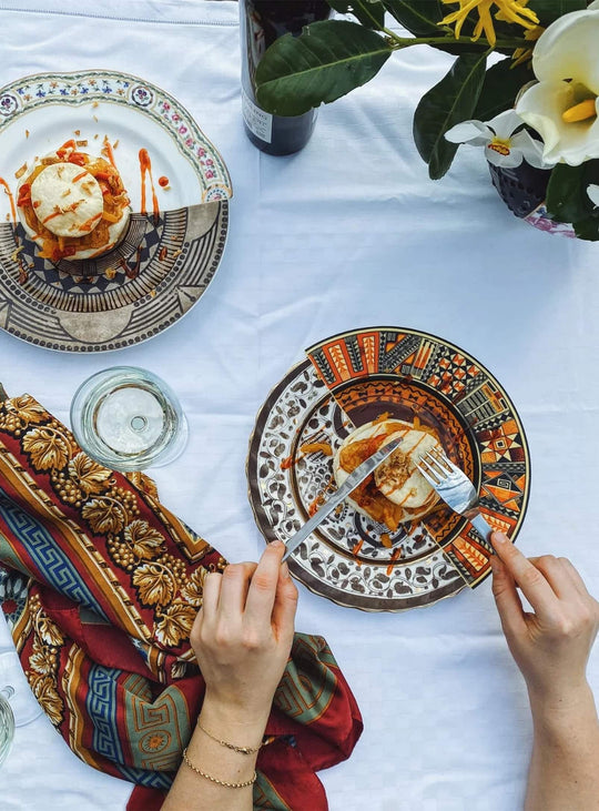 Assiette plate Hybrid Seletti : une assiette en porcelaine au design signé Ctrl-Zak. lothal